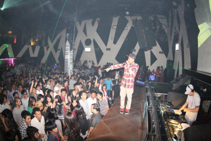 Trigger goes to Bandung – Mansion Club May 2012