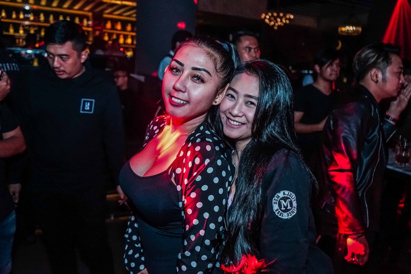 triggermanagement-Bottoms-Up!-at-Domain-Jakarta-March-22nd-2019-01