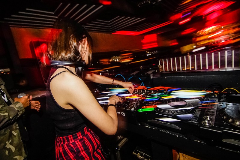triggermanagement-Bottoms-Up!-at-Domain-Jakarta-March-22nd-2019-26